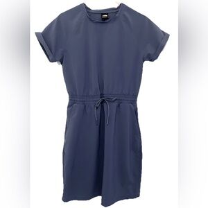 The North Face Navy Short Sleeve Drawstring Waist hiking Dress